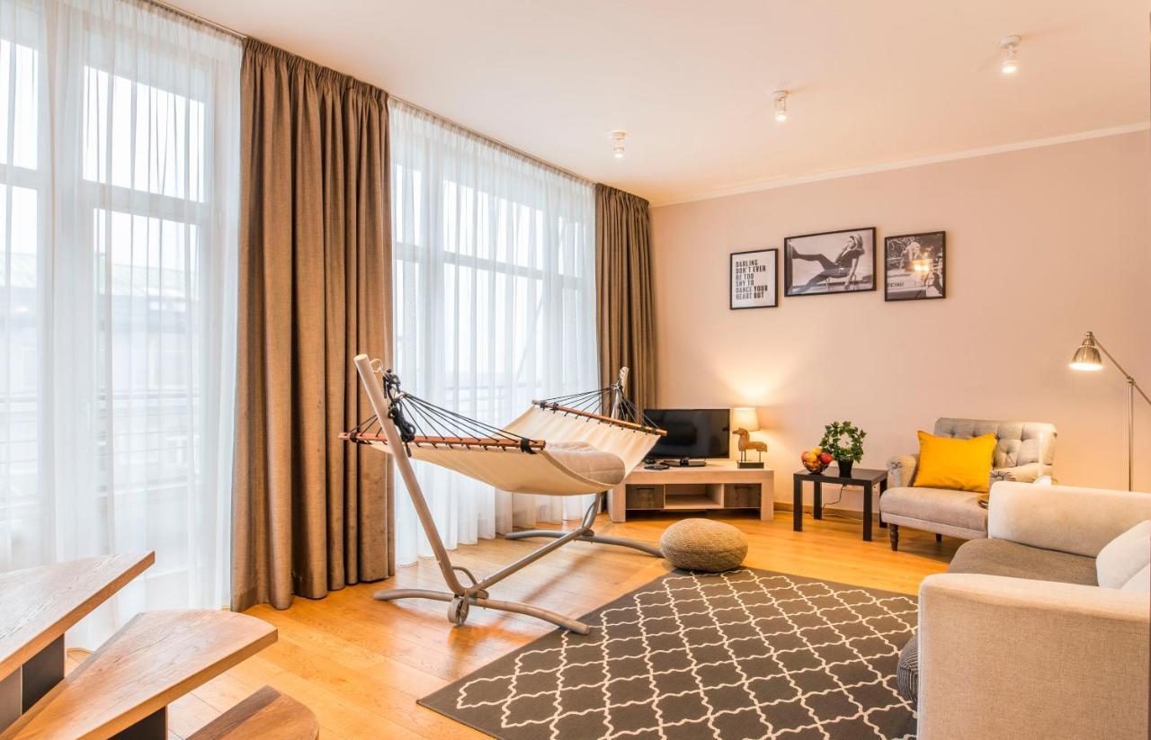 Central 2-Level Penthouse With Terrace And Free Parking Riga Luaran gambar