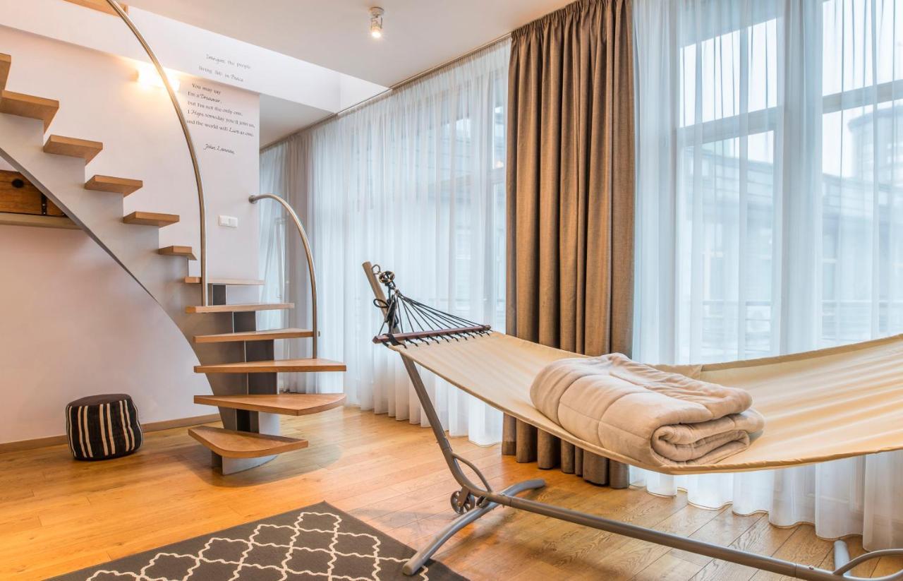 Central 2-Level Penthouse With Terrace And Free Parking Riga Luaran gambar
