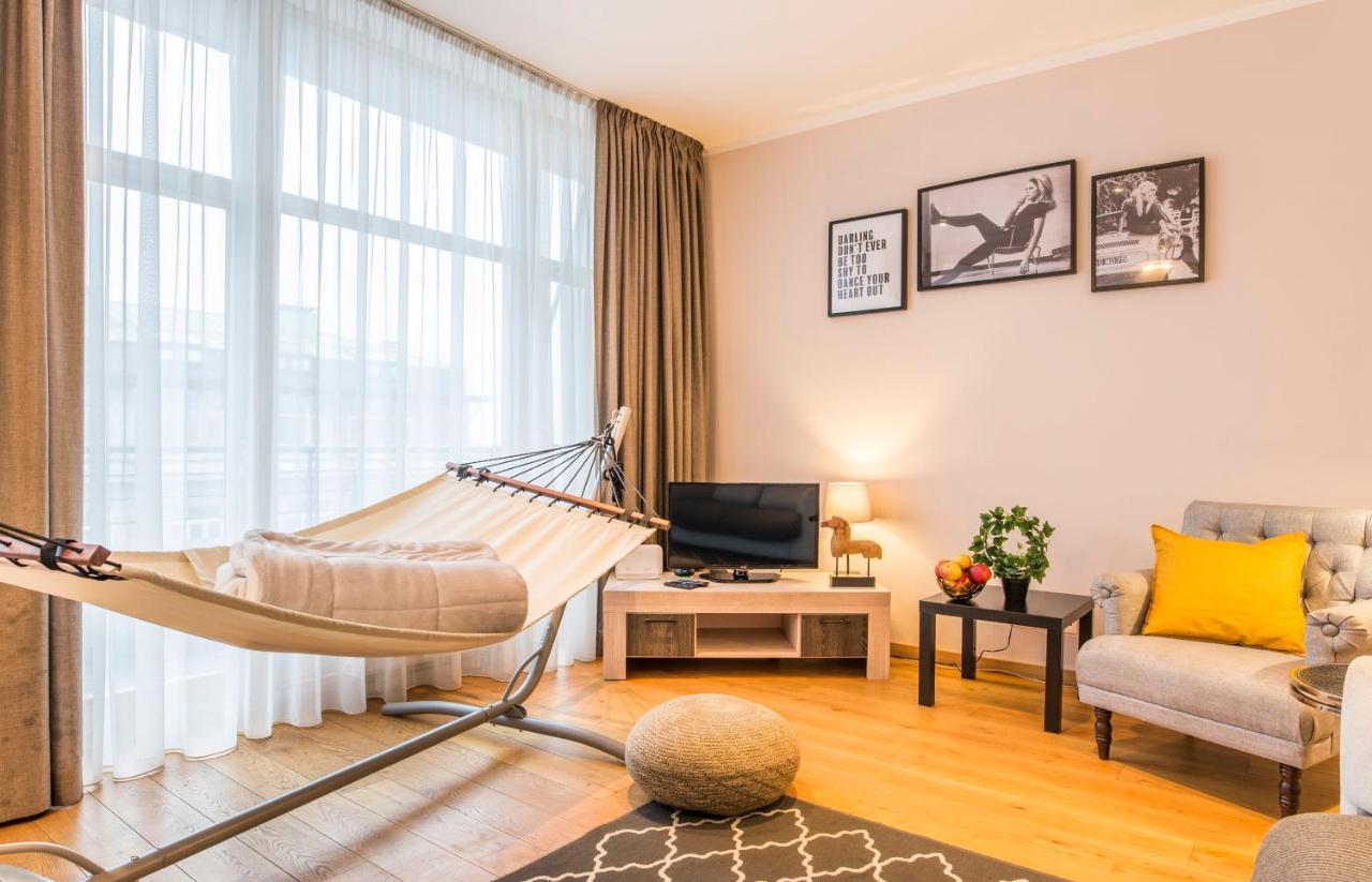 Central 2-Level Penthouse With Terrace And Free Parking Riga Luaran gambar