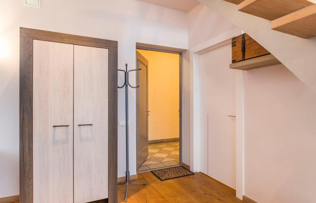 Central 2-Level Penthouse With Terrace And Free Parking Riga Luaran gambar